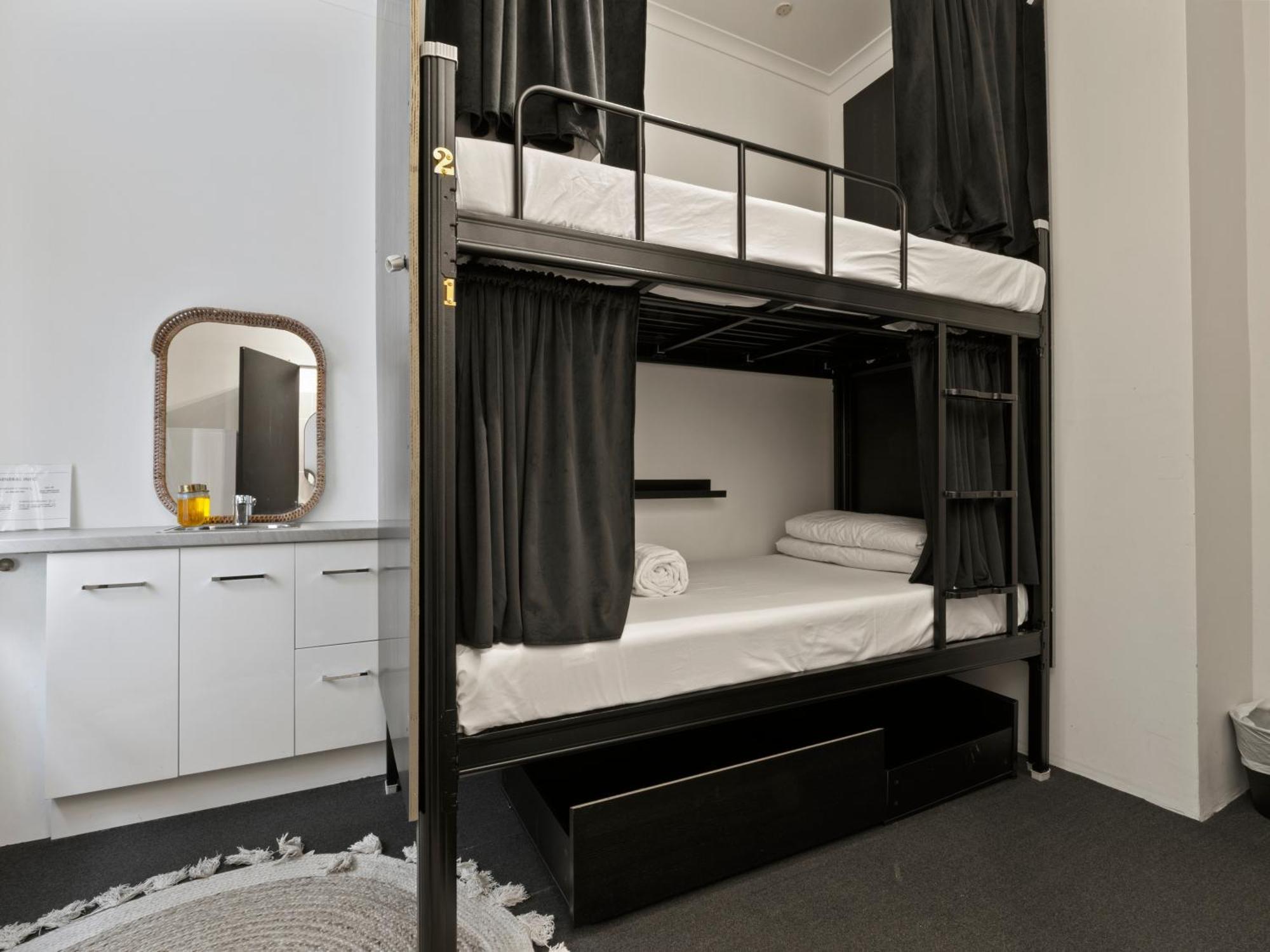 Azzurro Pod Hotel - Central Sydney Luaran gambar